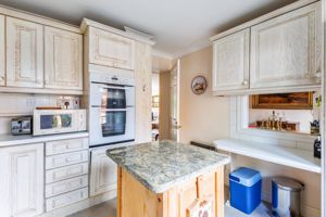 Kitchen - click for photo gallery